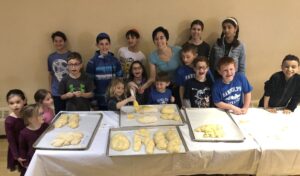Challah Baking with Cantor Shana and Religious School Kids